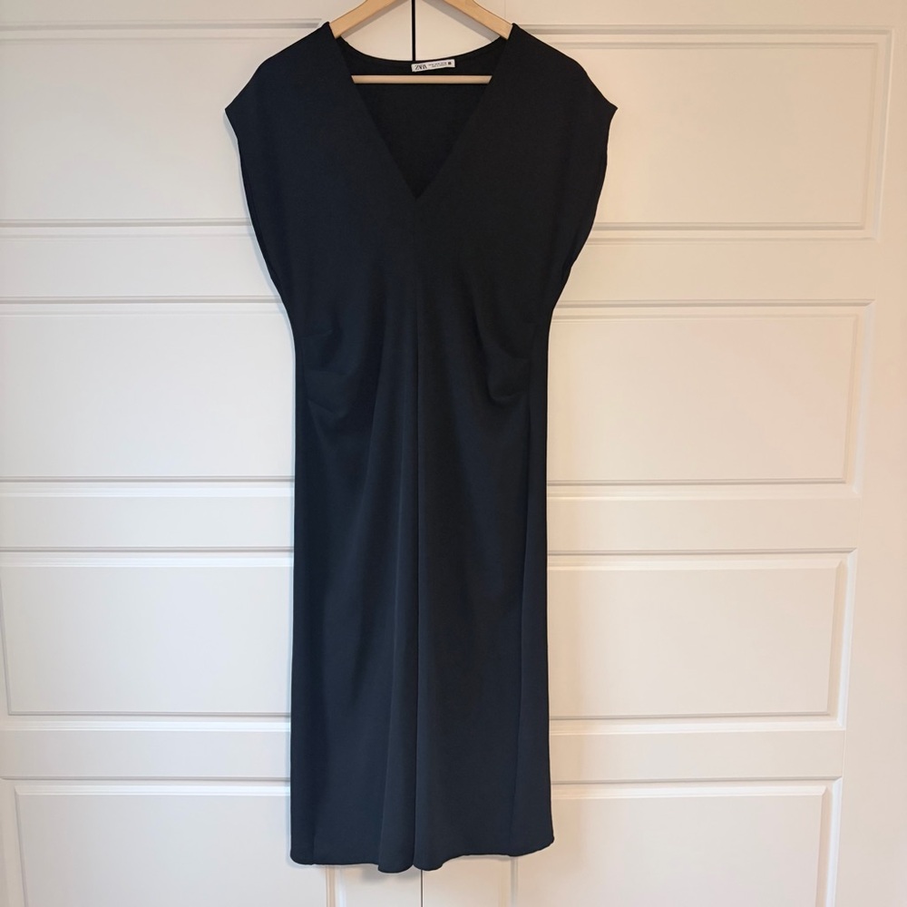 Zara Black V Neck Midi Dress Size Medium